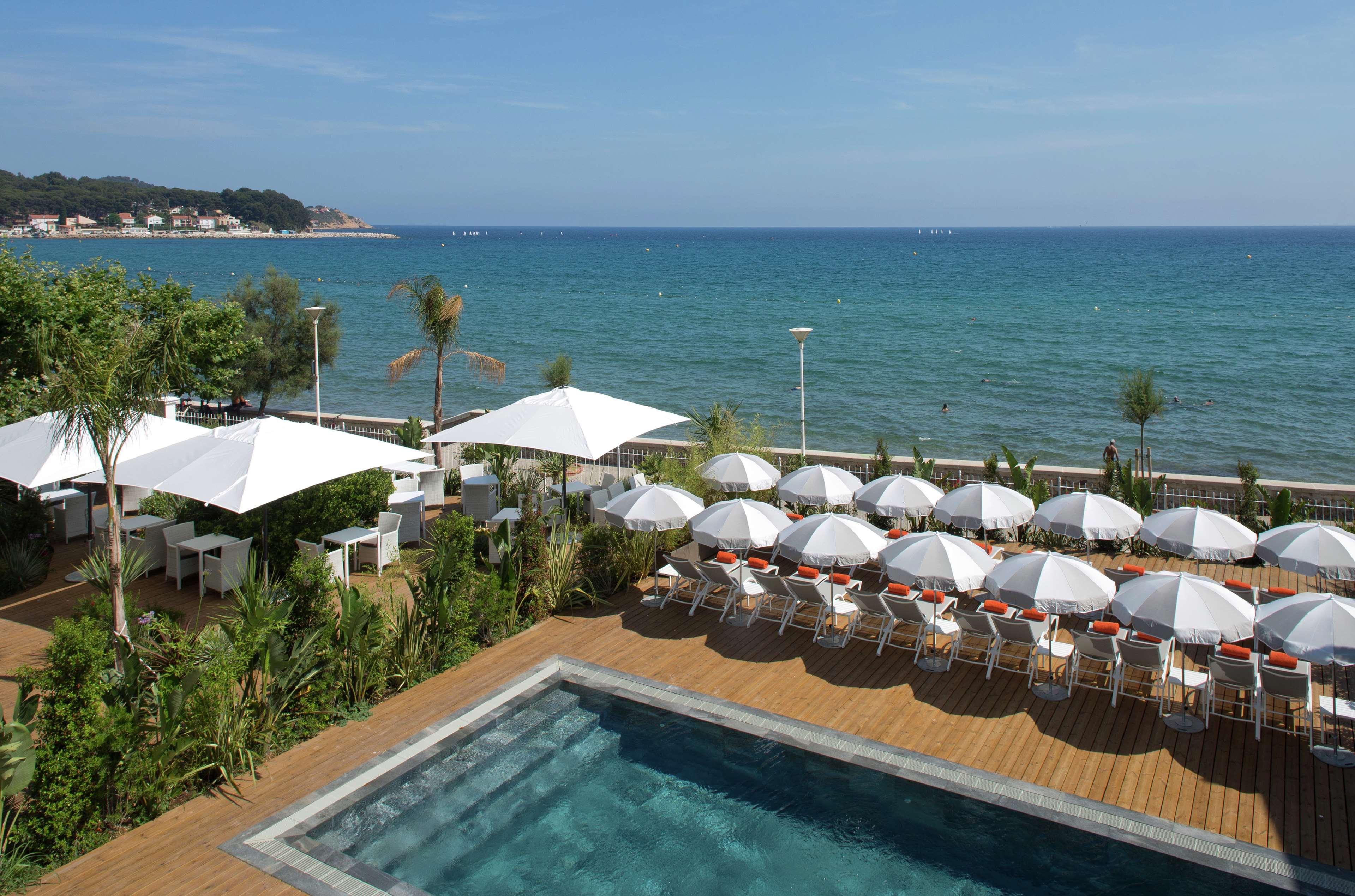 Grand Hotel Des Sablettes Plage, Curio Collection By Hilton La Seyne-sur-Mer Exterior photo
