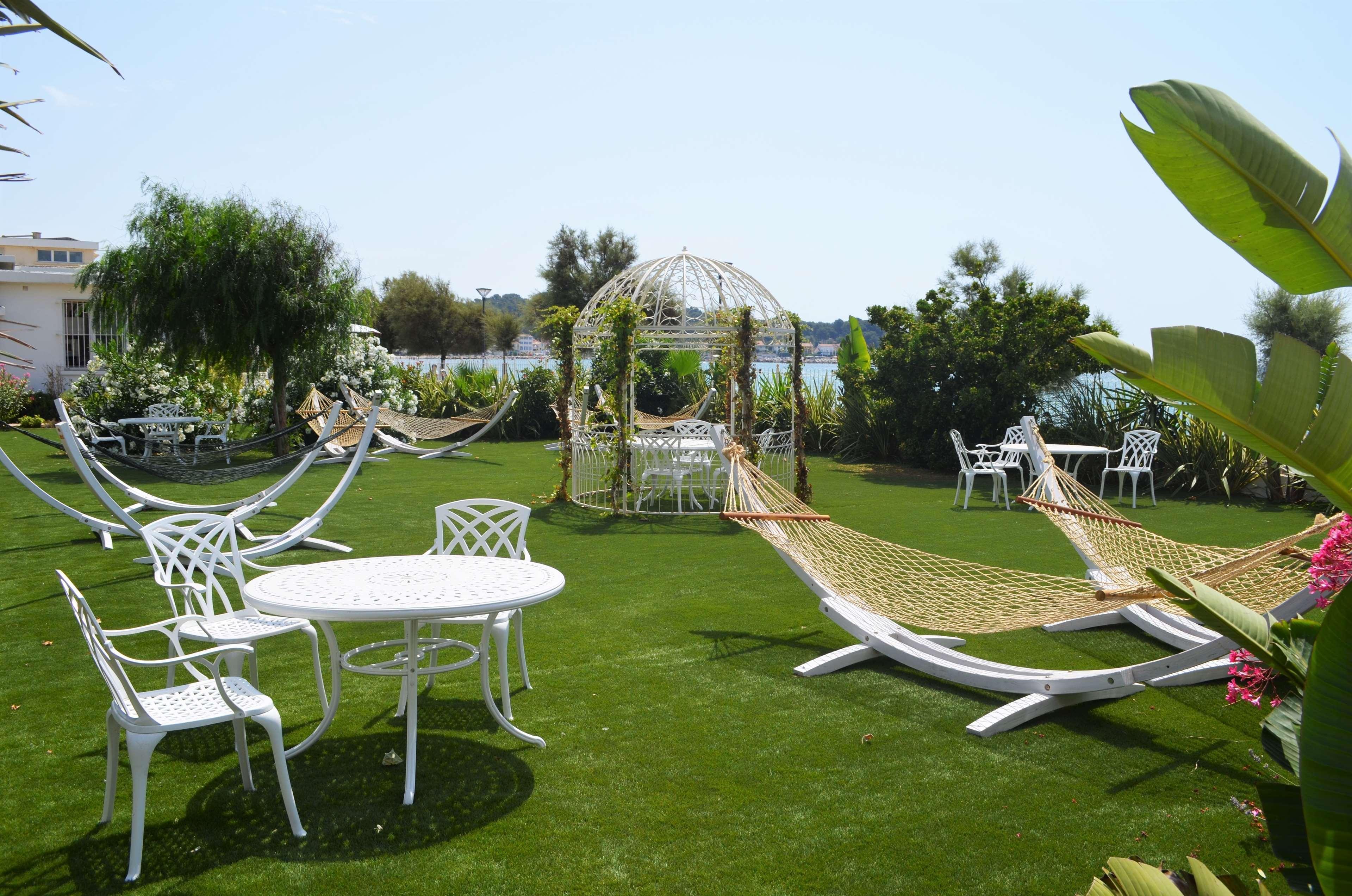 Grand Hotel Des Sablettes Plage, Curio Collection By Hilton La Seyne-sur-Mer Exterior photo