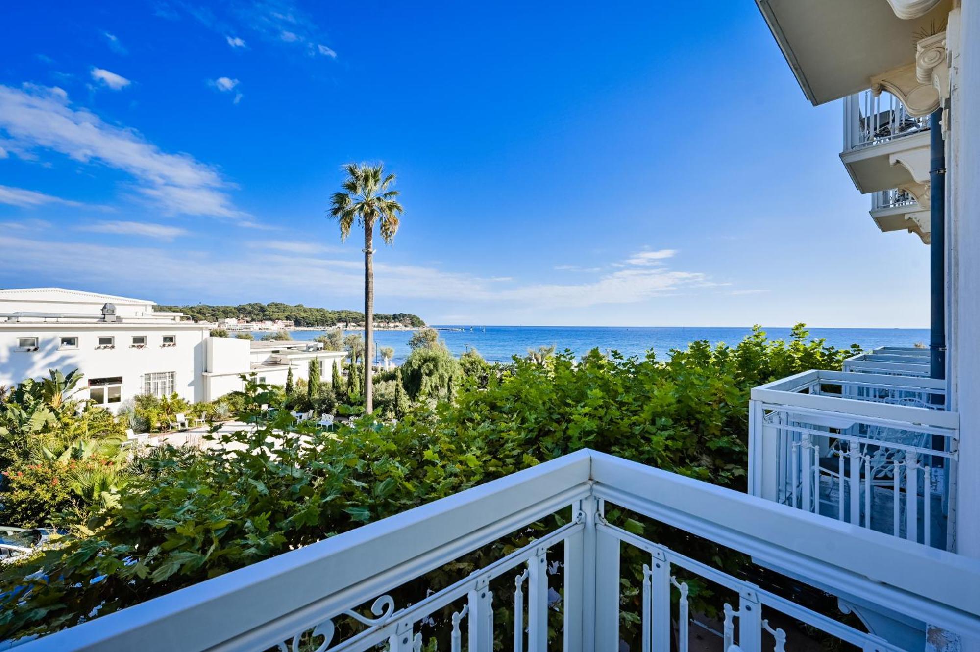 Grand Hotel Des Sablettes Plage, Curio Collection By Hilton La Seyne-sur-Mer Exterior photo