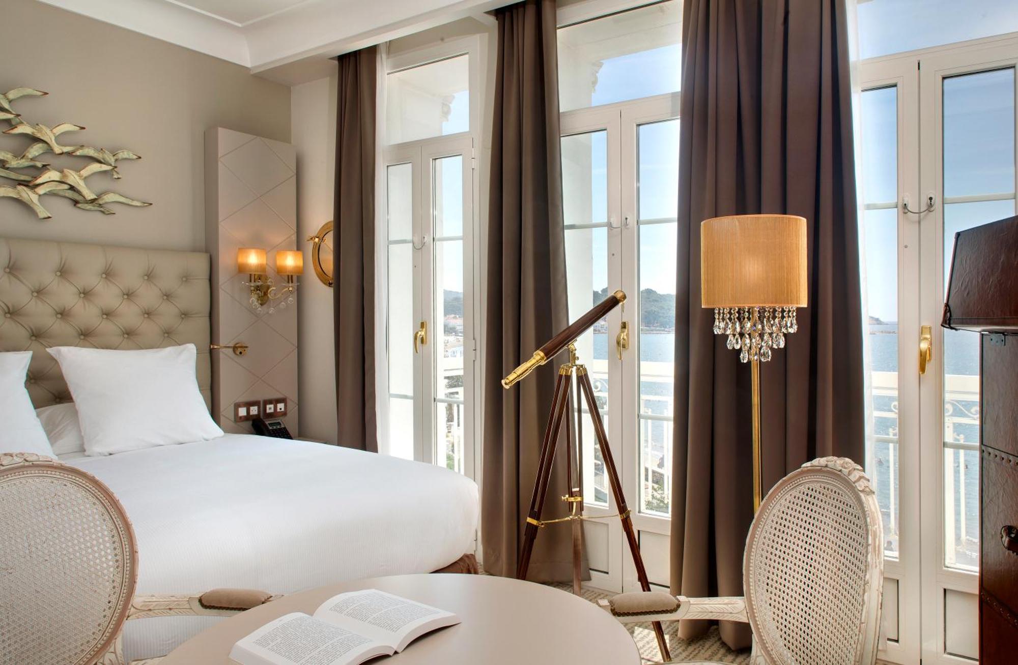 Grand Hotel Des Sablettes Plage, Curio Collection By Hilton La Seyne-sur-Mer Exterior photo